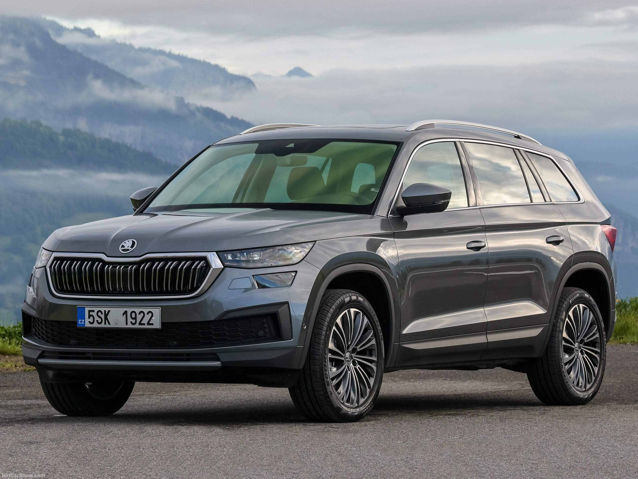 Skoda Kodiaq 5+2 Automatic or similar